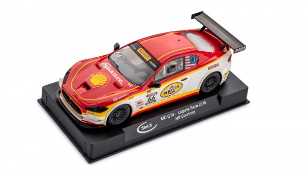 Slotcar 1:32 analog Slot.it MC GT4 Laguna Seca 2015 No. 66